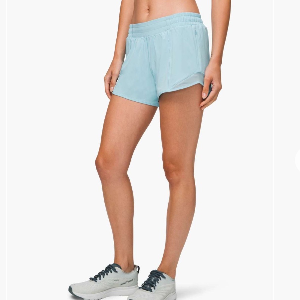 Lululemon Hotty Hot Short II *Long 4" size 10 Tall